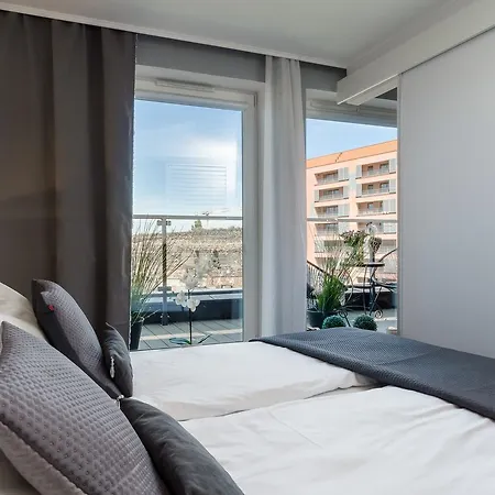 Elite Chmielna Deluxe Appartement *