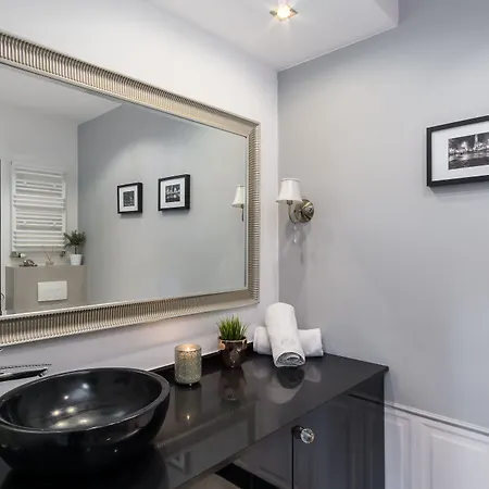 Elite Chmielna Deluxe Apartment